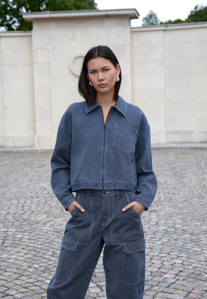 Minus MSChanni Short Jacket Jacket 537S Dark Denim Stripe