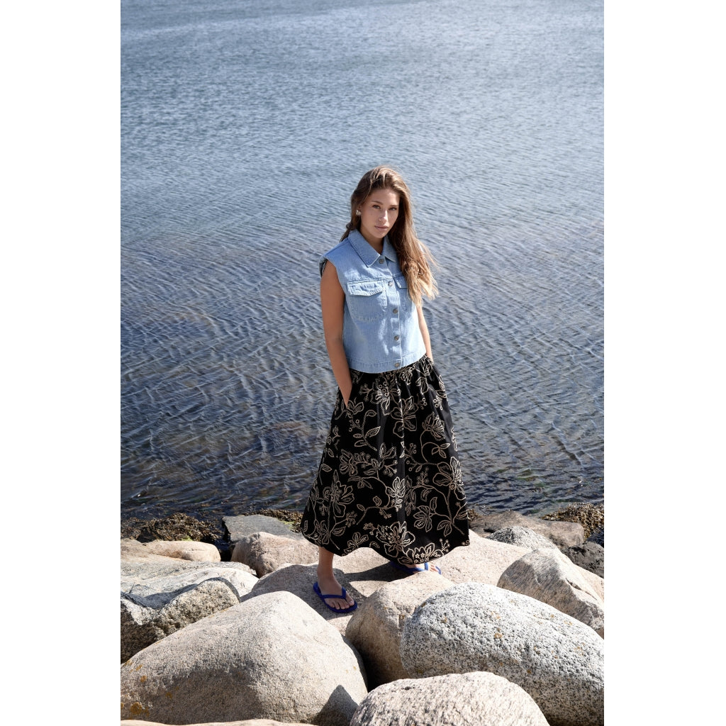 Minus MSDavina Midi Skirt Skirt 100 Black