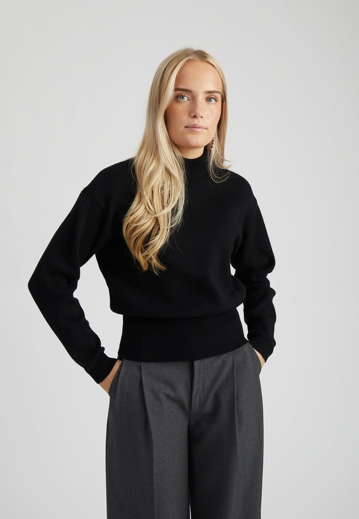 Minus MSJose Knit Turtleneck Pullover 9000 Black