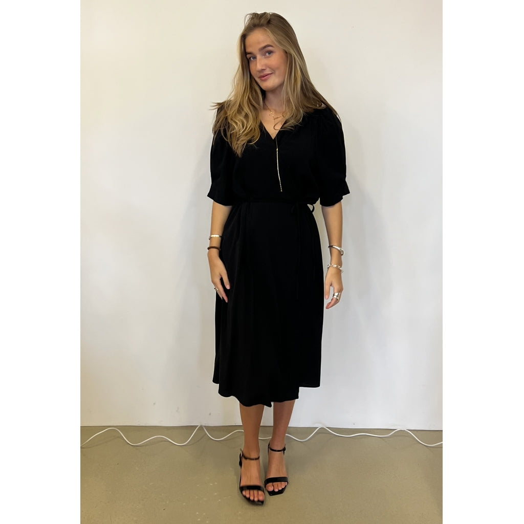Minus MSMena Midi Dress Dress 9000 Black