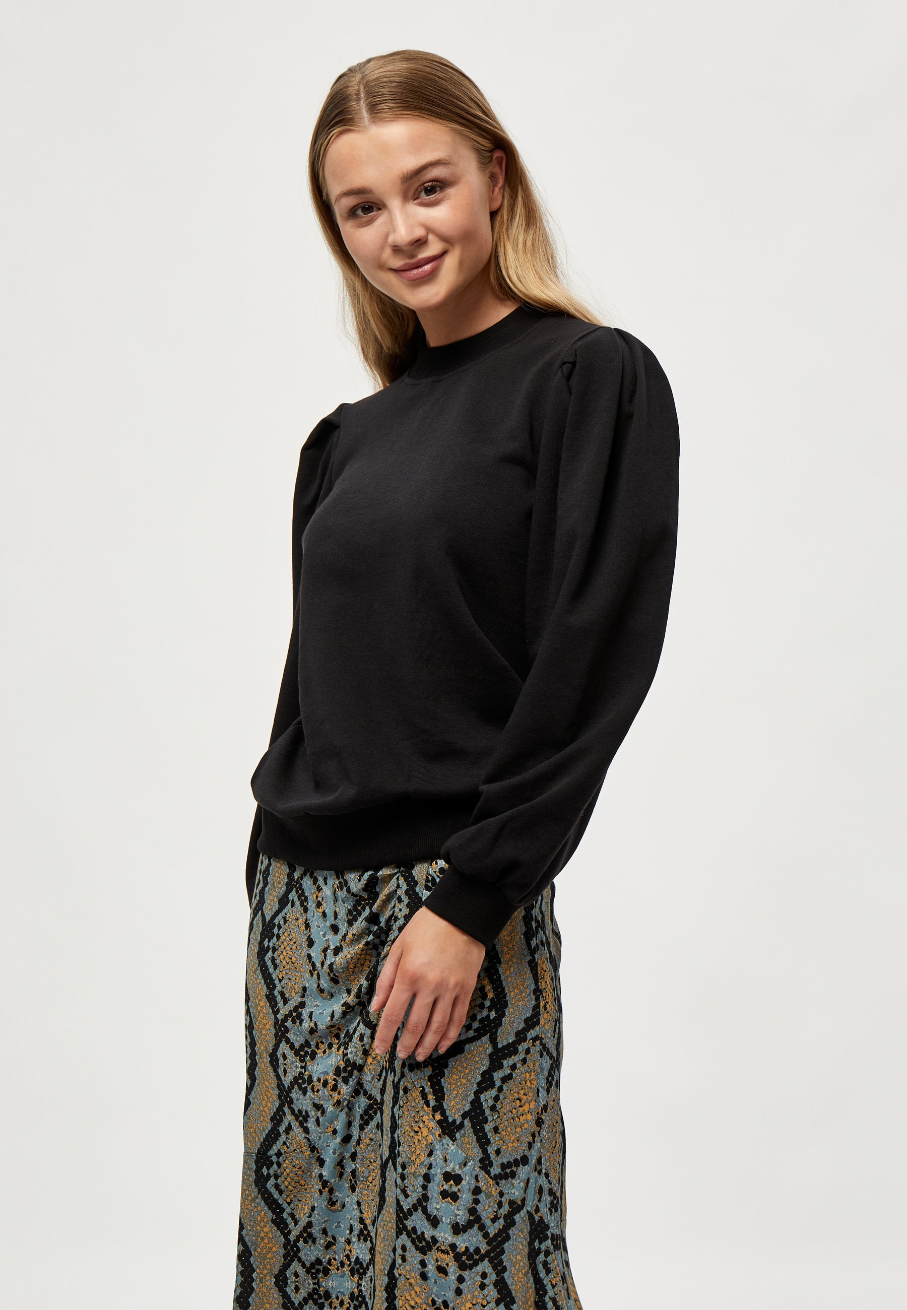 Minus MSMika Long Sleeve Sweat Pullover 100 Black