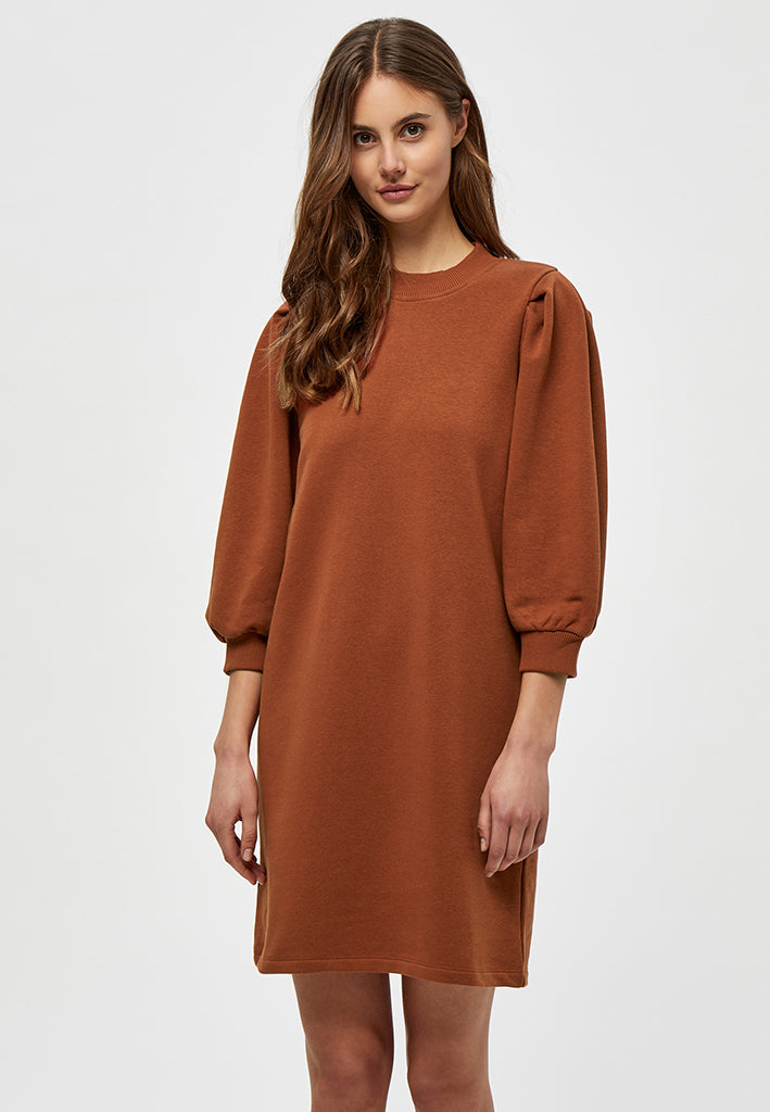 Minus MSMika Puff Sweat Dress Dress 398 Desert Sand