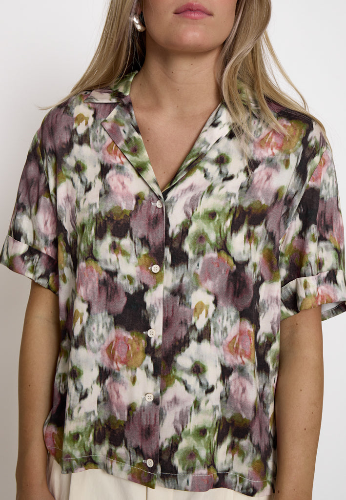Minus MSNadia V- Neck Shirt Shirt 4009P Andorra Red Print