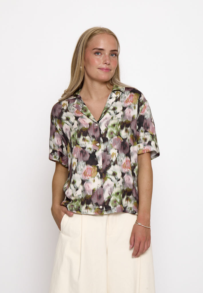MSNadia V- Neck Shirt - Andorra Red Print