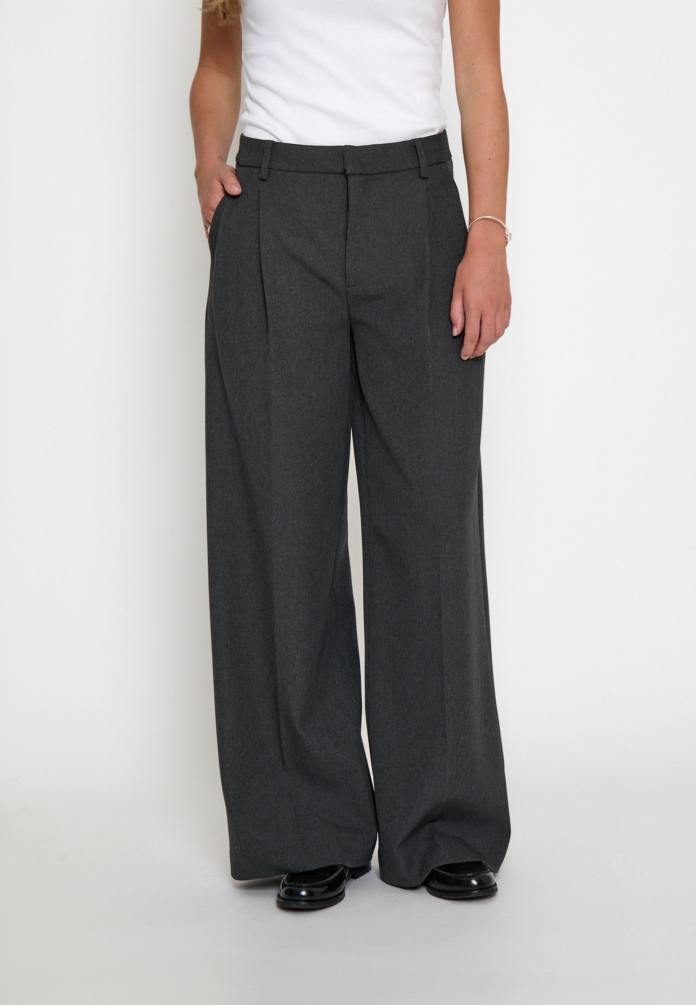 Minus MSVivianne Mid Waist Pant Pant 129 Dark Grey