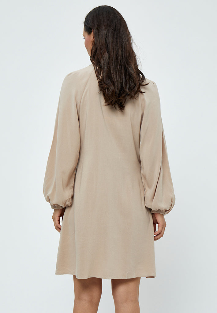 Peppercorn Manna Dress Dress 2105 Feather Gray