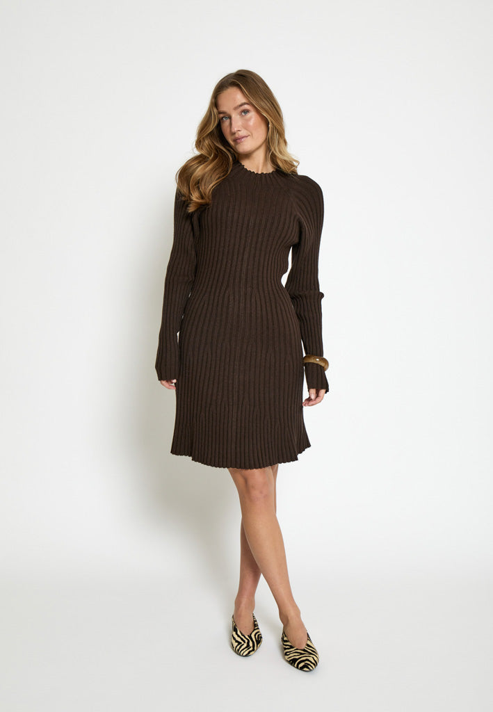 Peppercorn PCAnna Rib Over Knee Dress Dress 5406 Coffee Bean Brown