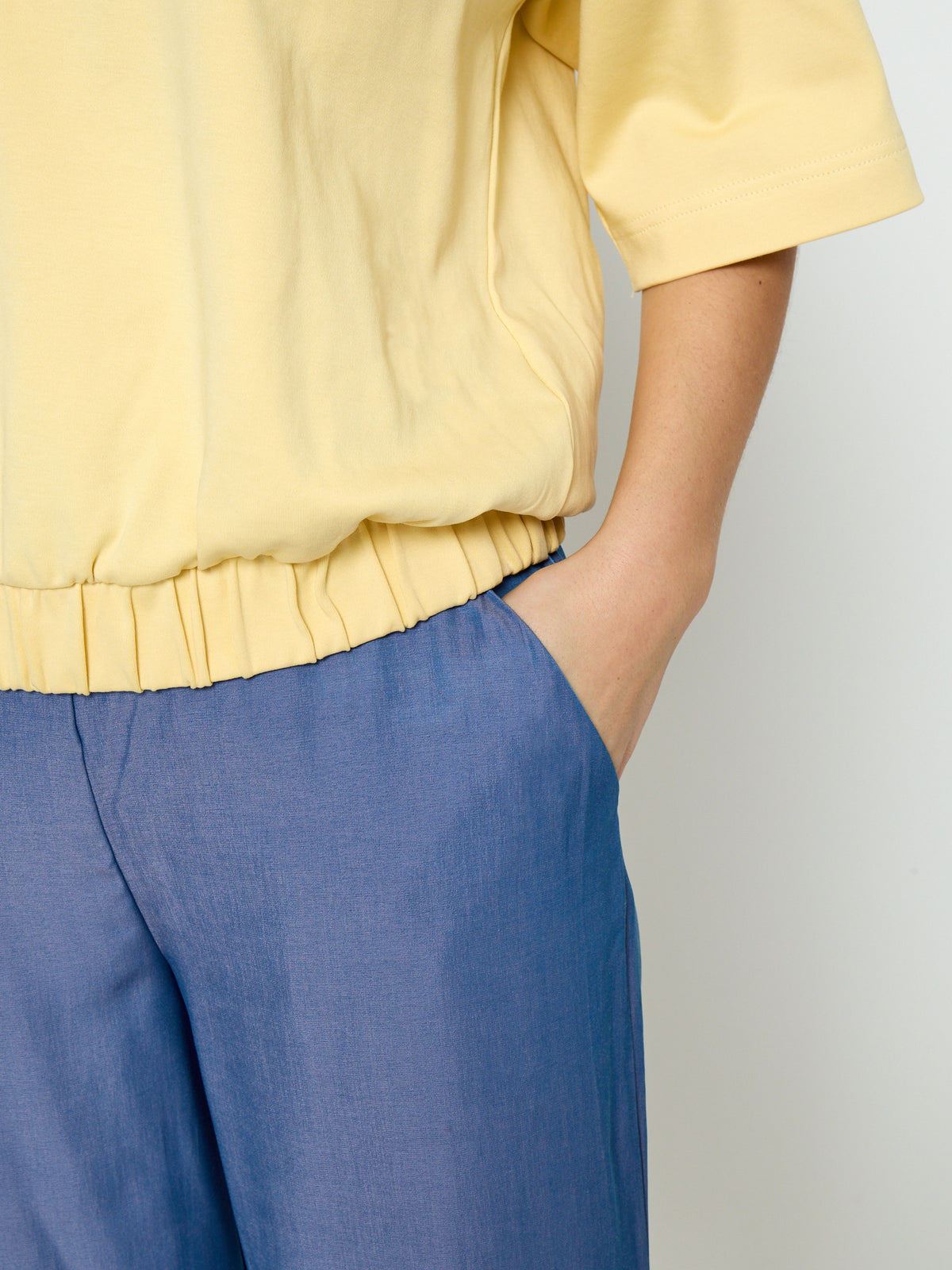 Peppercorn PCFiola GOTS V-neck Tshirt T-Shirt 267 Butter Yellow