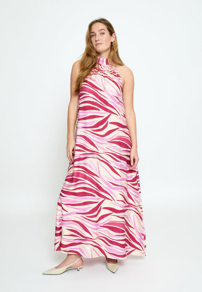 Peppercorn PCOpeya Halterneck Dress Dress 7031P Fuchsia Feodora Print