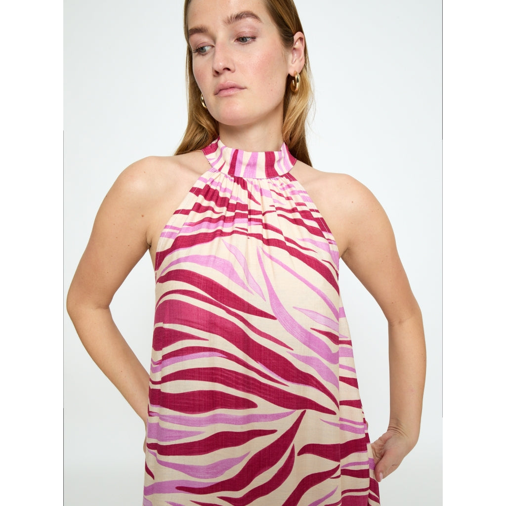 Peppercorn PCOpeya Halterneck Dress Dress 7031P Fuchsia Feodora Print