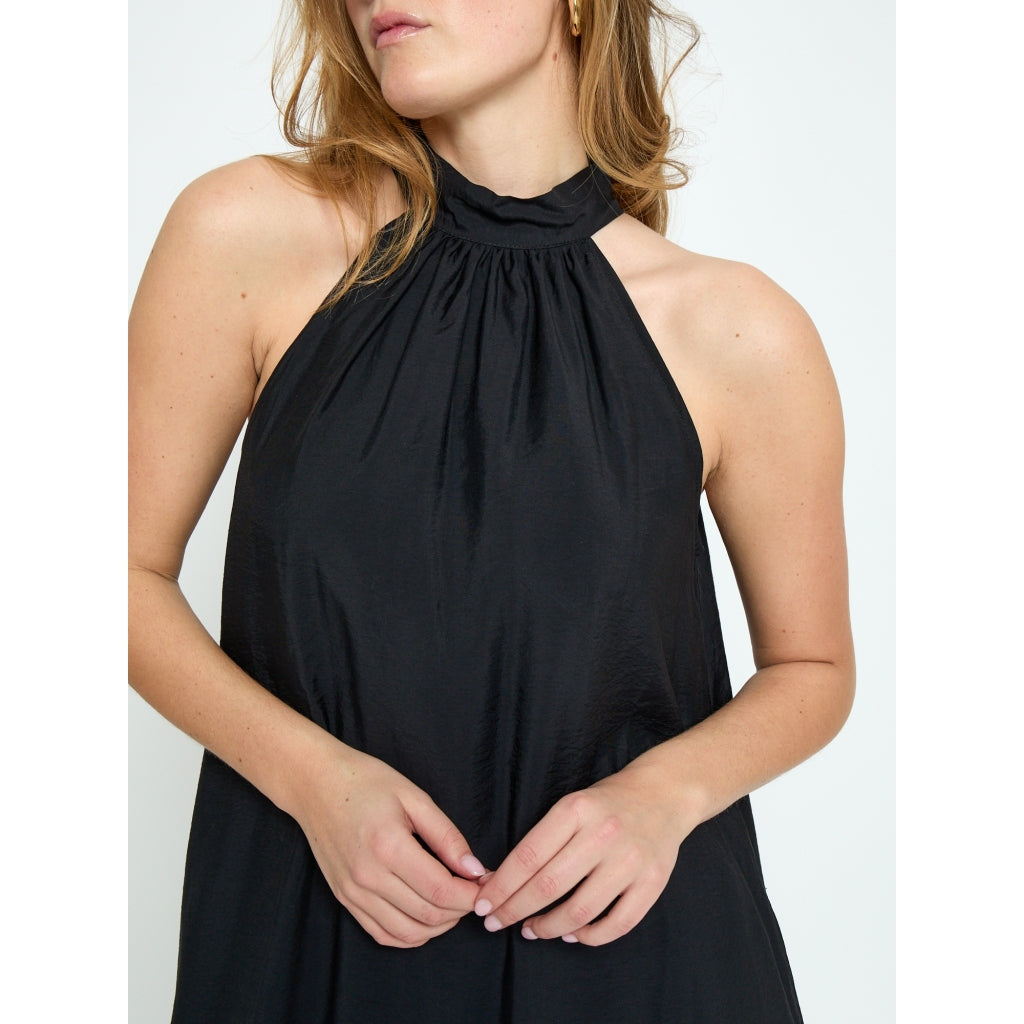 Peppercorn PCOpeya Solid Halterneck Dress Dress 9000 Black