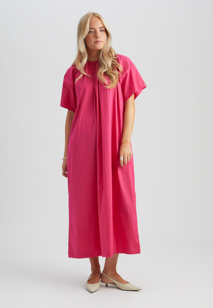 Peppercorn PCOtana Dress Dress 7031 Fuchsia Fedora