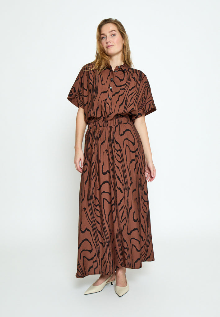 Peppercorn PCOzzy Maxi Skirt Skirt 4999P Mink Brown Print
