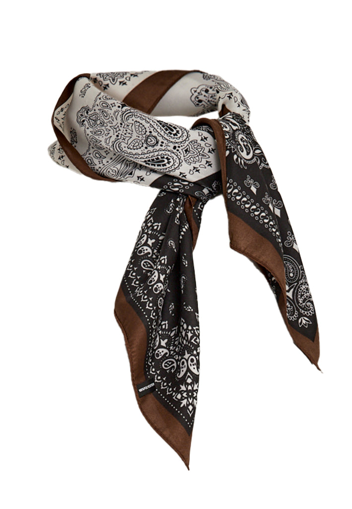 Peppercorn PCPaisley Scarf Scarf 9000P Black Print