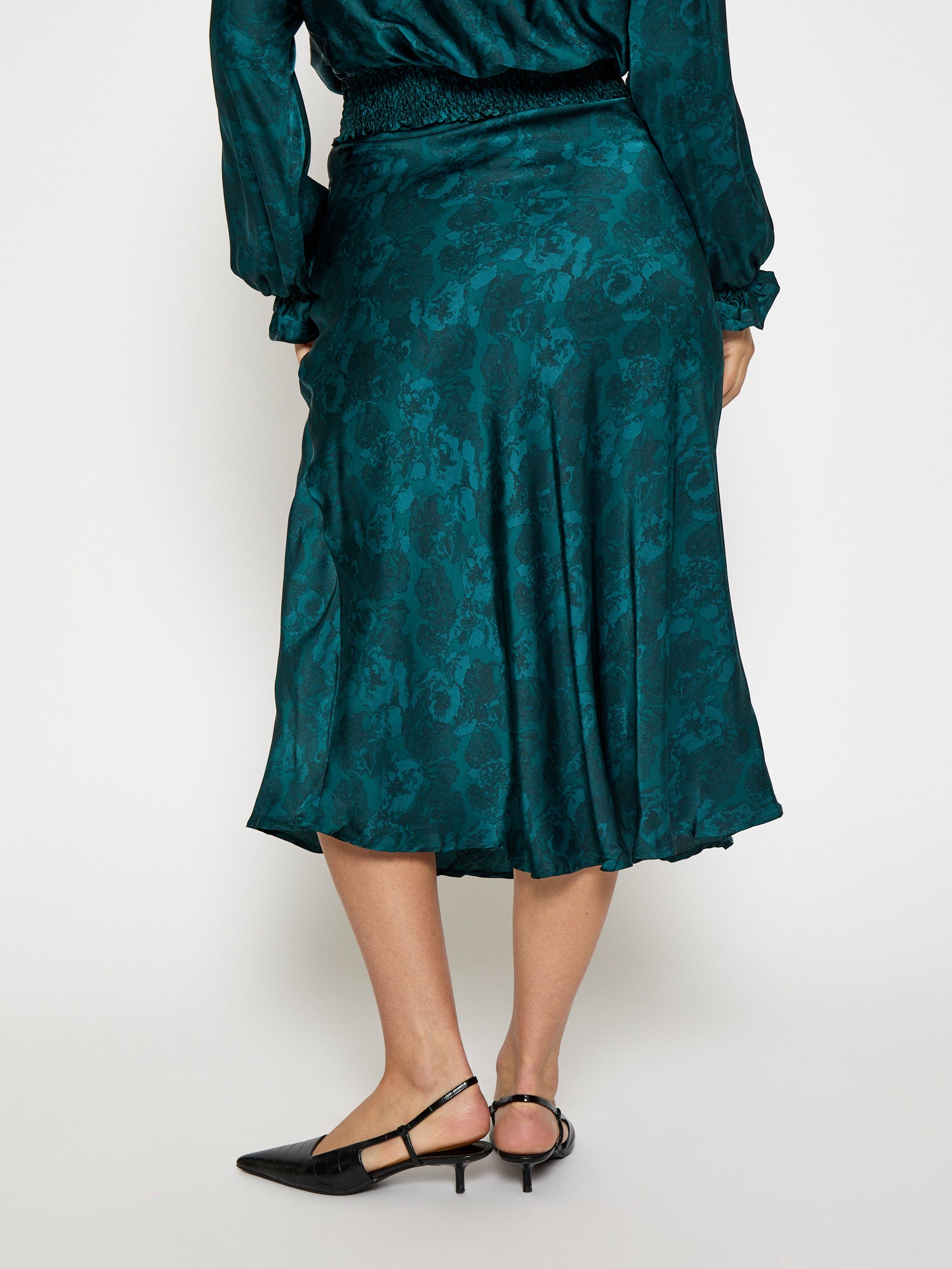 Peppercorn PCRaya Midi Skirt Skirt 2114P Ocean Depth Print
