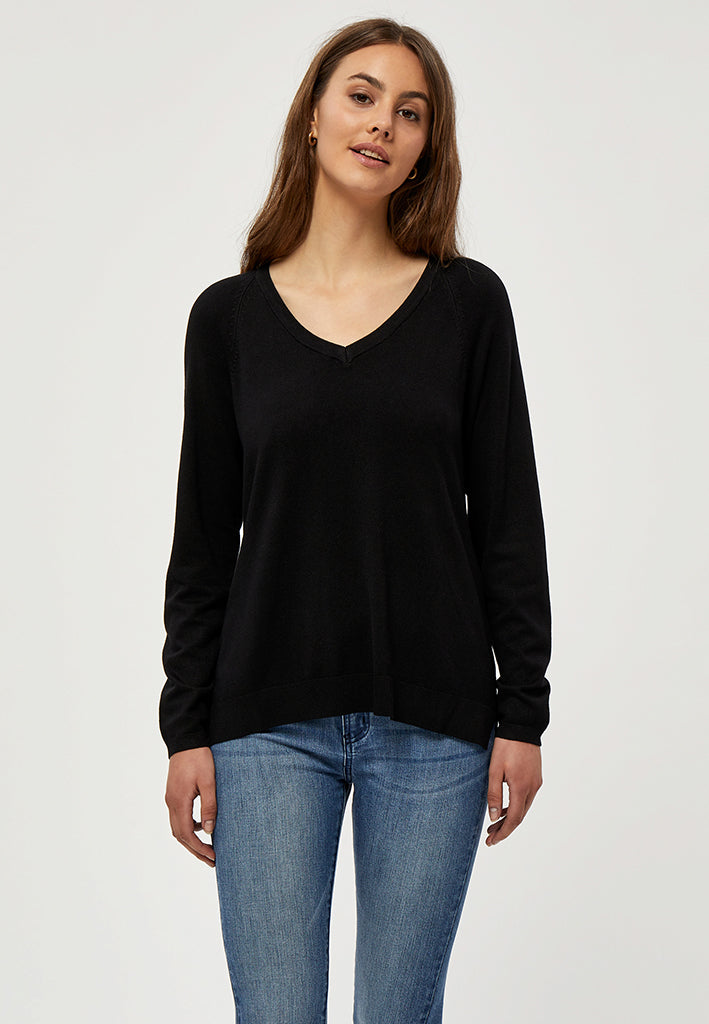 Peppercorn PCTana V Knit Pullover Pullover 9000 Black