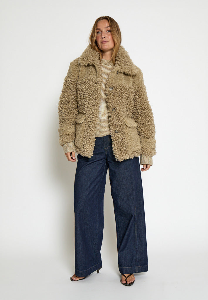 Peppercorn PCWendy Faux Fur Jacket Jacket 4224 Spray Green