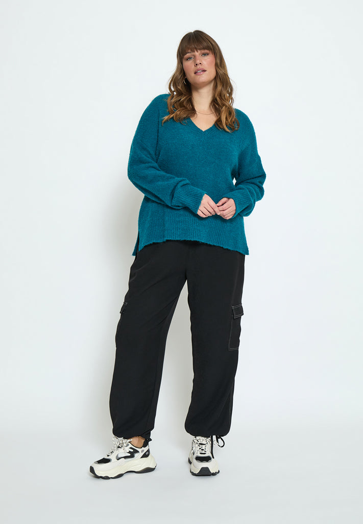 Peppercorn Pearl V-Neck Long Sleeve Knit Pullover Curve Pullover 2114 Ocean Depths