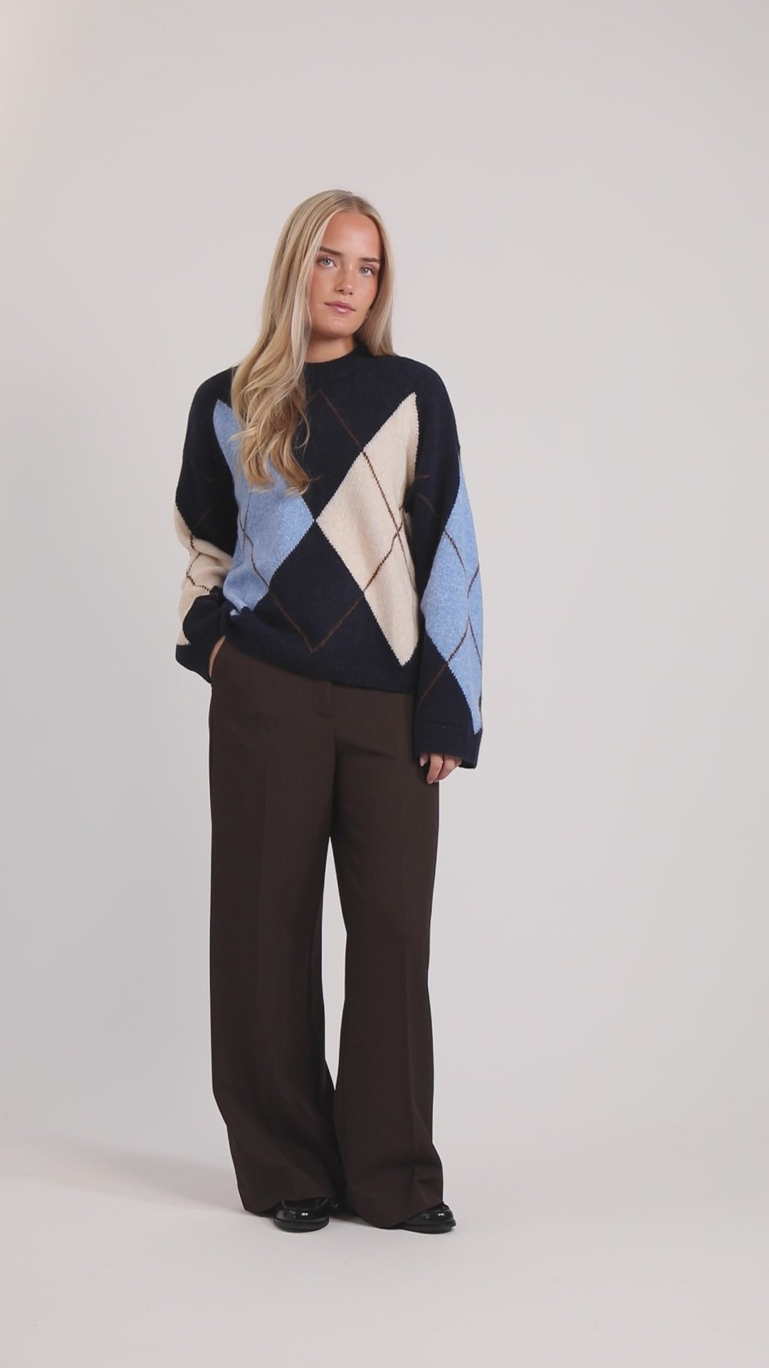 Peppercorn Tirna pull jacquard RWS - Sky Captain Checked